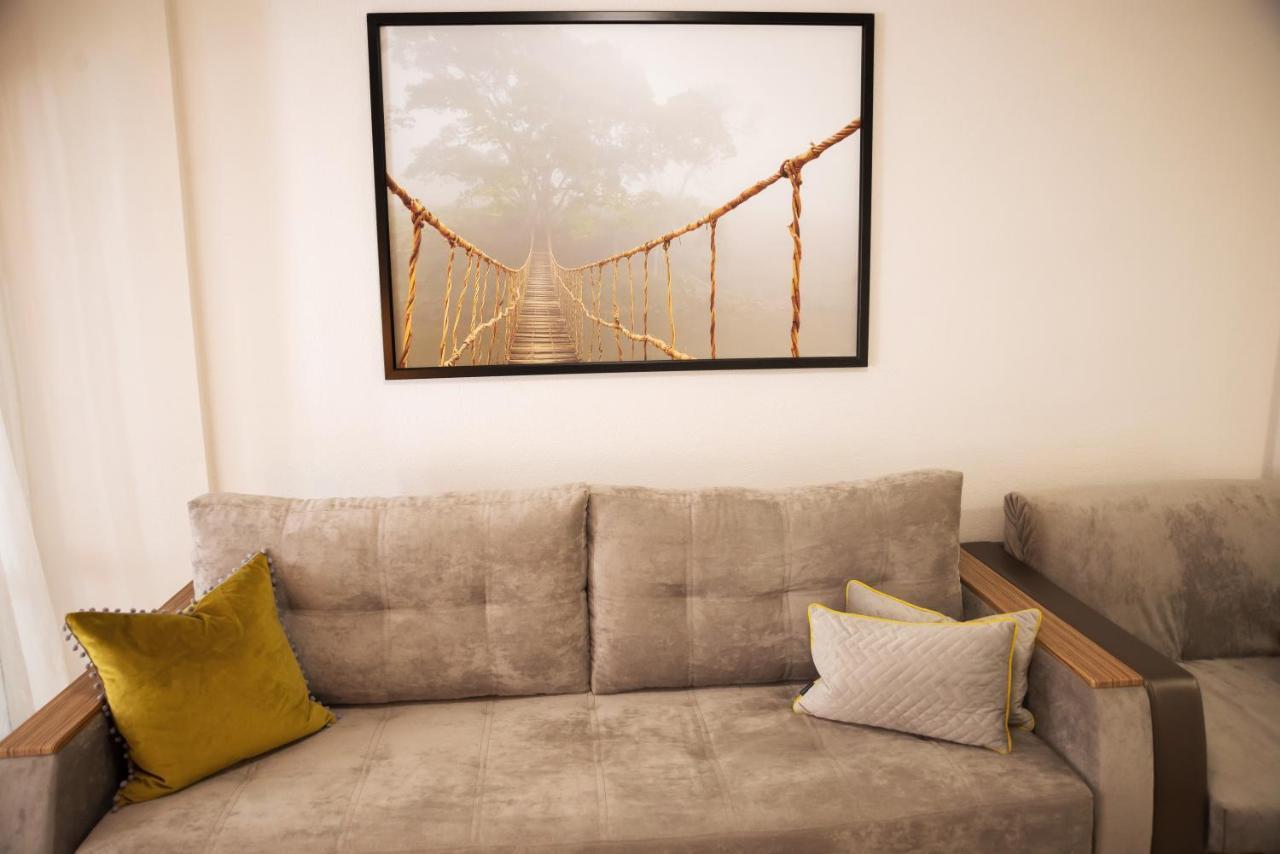Holiday Studio Jardin Playa Torrevieja Ngoại thất bức ảnh