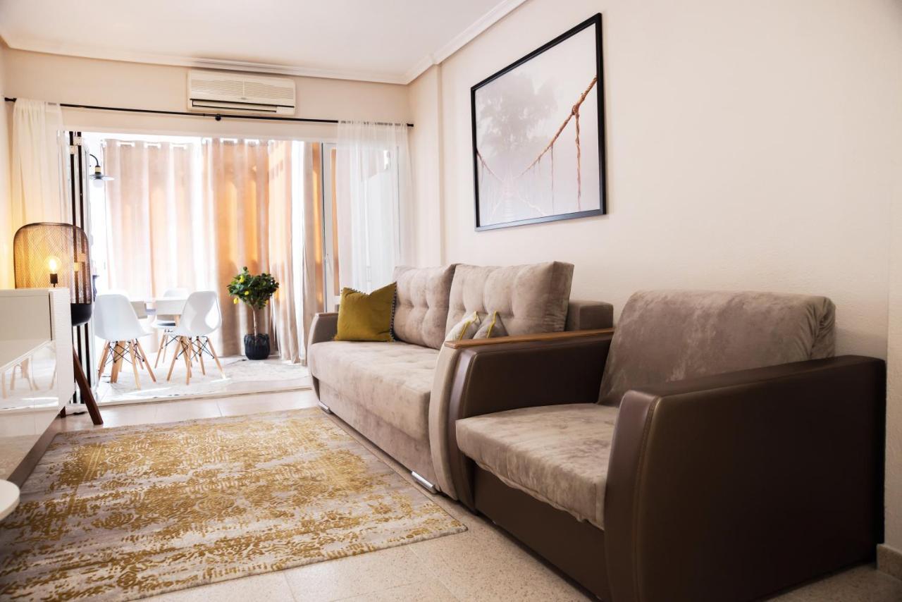 Holiday Studio Jardin Playa Torrevieja Ngoại thất bức ảnh