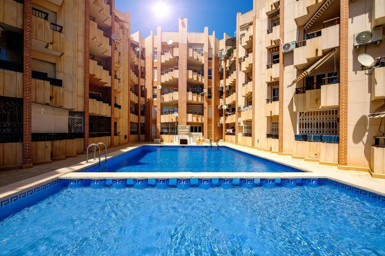 Holiday Studio Jardin Playa Torrevieja Ngoại thất bức ảnh