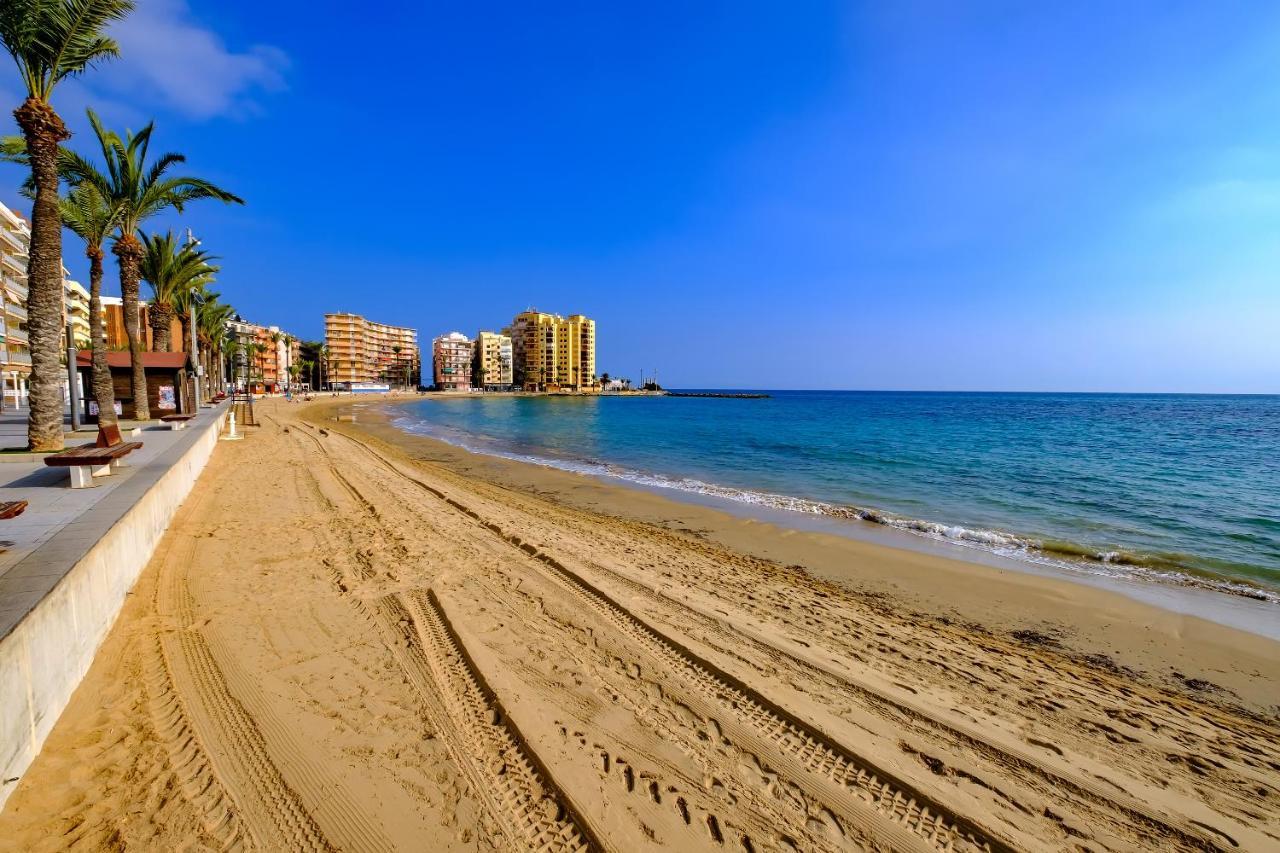 Holiday Studio Jardin Playa Torrevieja Ngoại thất bức ảnh